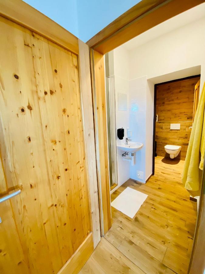 Apartmany Kadlecu โวลารี ภายนอก รูปภาพ